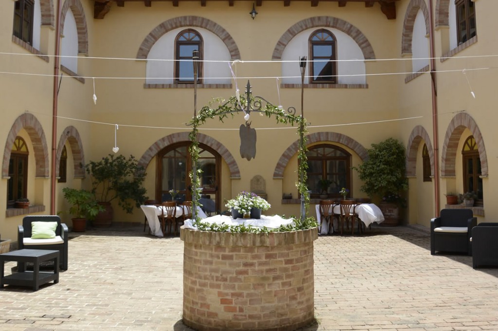 hotel-funtana-noa-villanovaforru-sardegna-hotel-residence